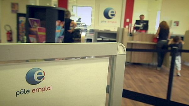 فرنسا: البطالة بنسبة 10.2% فرنسا: البطالة بنسبة 10.2%