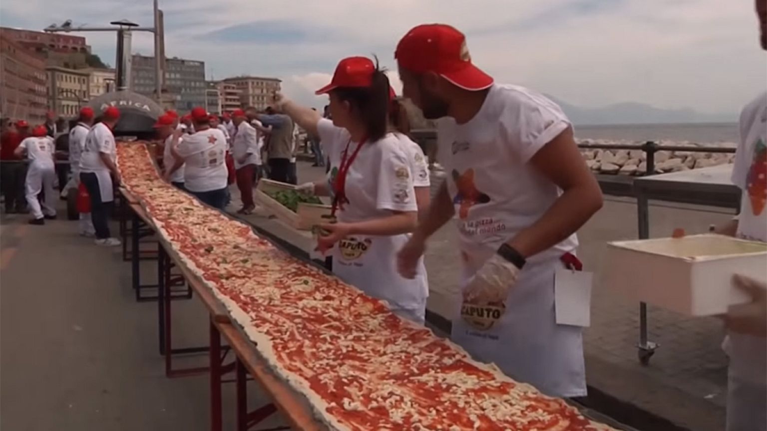 Une pizza de 1,8 km, record du monde !
