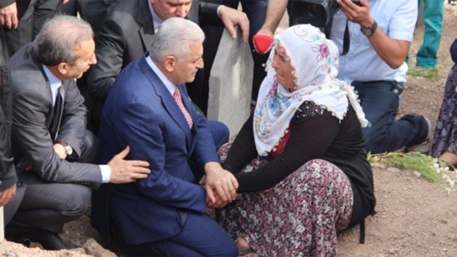 Türkiye yeni başbakanı tartışıyor