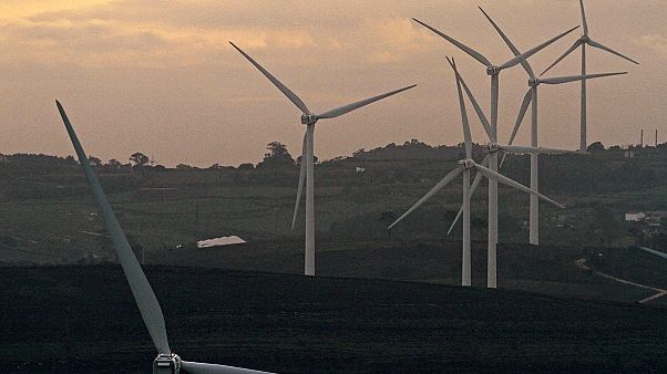 Portugal 'keeps lights on using only renewable energy' Portugal 'keeps lights on using only renewable energy'