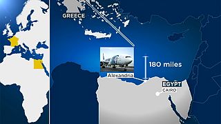 العثور على أشلاء وأغراض لركاب الطائرة المصرية المفقودة في البحر المتوسط