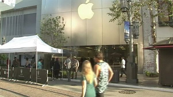 Apple lancia i suoi negozi 2.0. Per portare il cliente nel cuore di Cupertino Apple lancia i suoi negozi 2.0. Per portare il cliente nel cuore di Cupertino