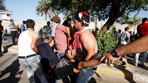 Nouvelle tentative d'intrusion de manifestants chiites dans la Zone verte de Bagdad Nouvelle tentative d'intrusion de manifestants chiites dans la Zone verte de Bagdad