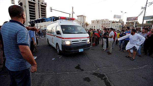 Iraq: decine di feriti nell'invasione della zona verde di Baghdad Iraq: decine di feriti nell'invasione della zona verde di Baghdad