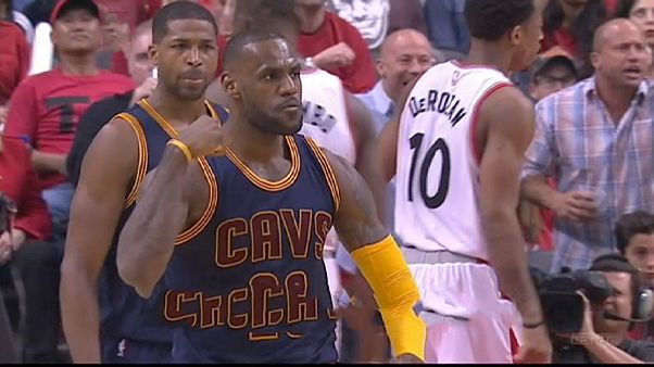 Playoff da NBA: Invencibilidade dos Cavaliers foi "arrombada" em Toronto Playoff da NBA: Invencibilidade dos Cavaliers foi "arrombada" em Toronto