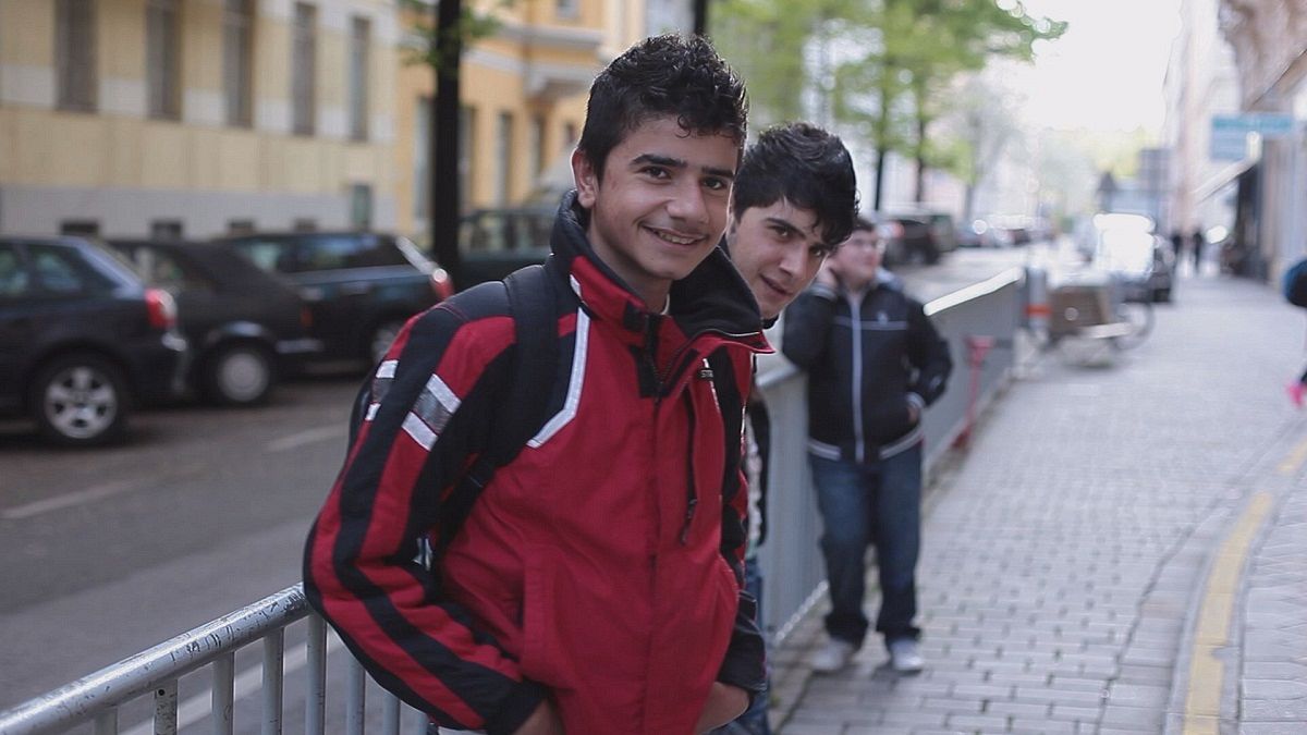 Интеграция в классе и дома: беженцы осваивают Европу через школу