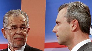 Áustria dividida vai decidir o novo Presidente nos votos pelo correio