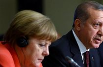 درخواست مرکل از اردوغان: ترکیه به تعهداتش عمل کند