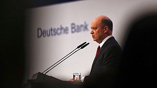 Moody's corta "rating" do Deutsche Bank