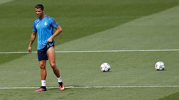 Champions League final: Ronaldo limps out of training but insists he'll be fit for finale Champions League final: Ronaldo limps out of training but insists he'll be fit for finale