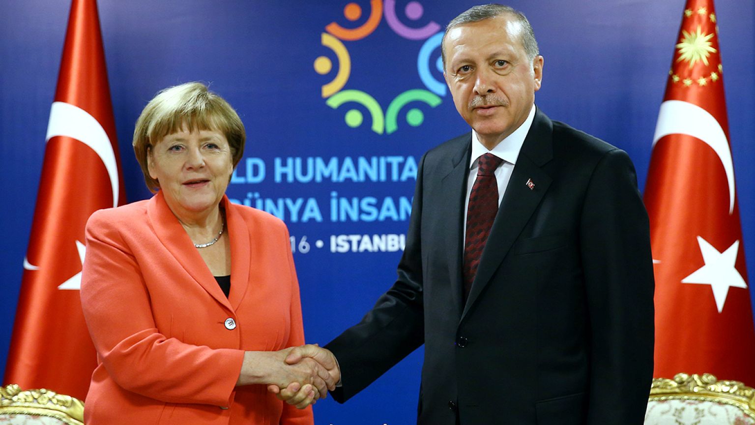 رجب طیب اردوغان: ویزا را لغو نکنید توافق را اجرا نمی کنیم