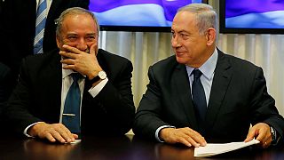Israel: Netanyahu e Lieberman assinam acordo de coligação