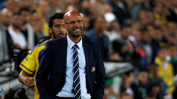 De Boer cède sa place à Bosz De Boer cède sa place à Bosz