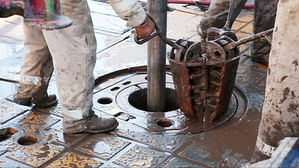 ABD'de stoklar azalınca ham petrol fiyatı yükseldi ABD'de stoklar azalınca ham petrol fiyatı yükseldi