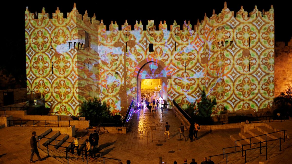 مدينة القدس المحتلة تحتفل بمهرجان الضوء