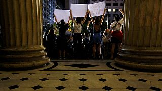 Indignación y repulsa en Brasil por la violación colectiva a una adolescente en Río de Janeiro