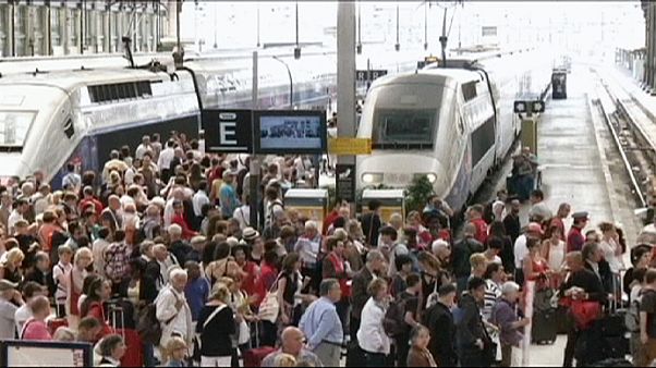Frankreich: Streiks bei SNCF und Air France Frankreich: Streiks bei SNCF und Air France