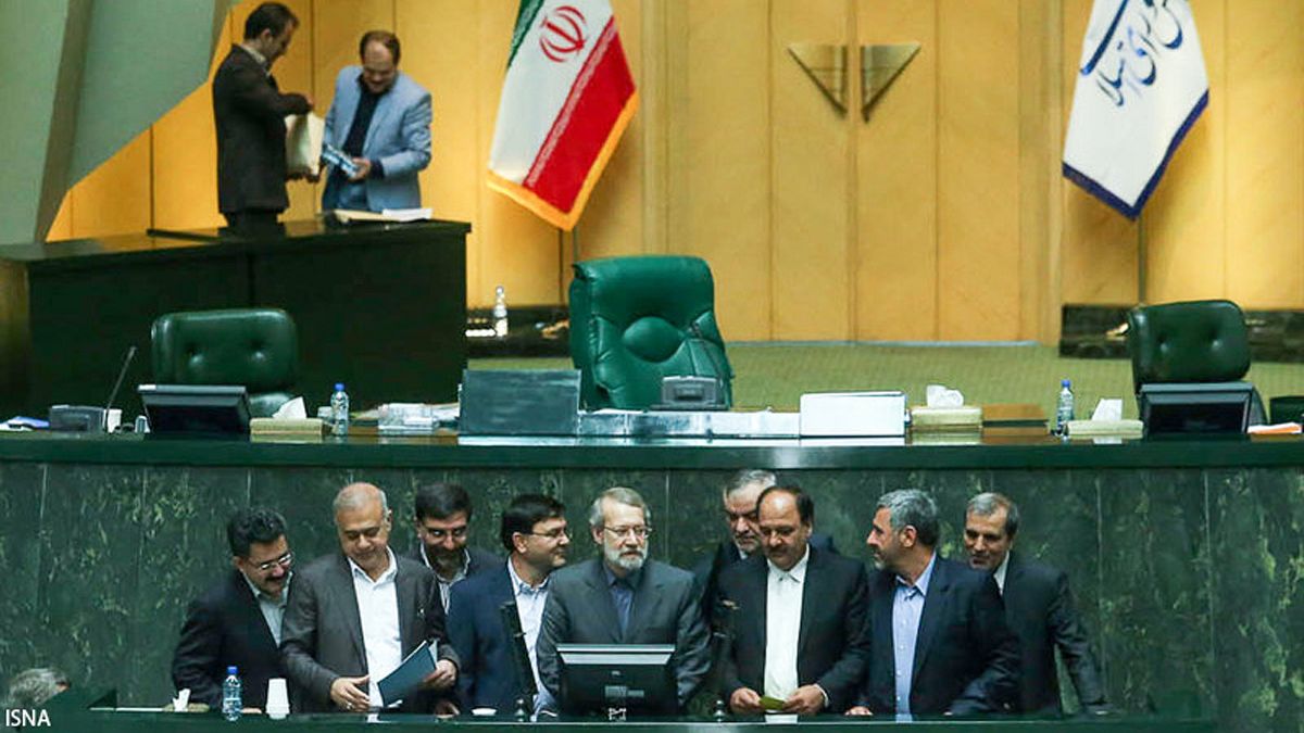 علی لاریجانی به ریاست دائمی مجلس انتخاب شد