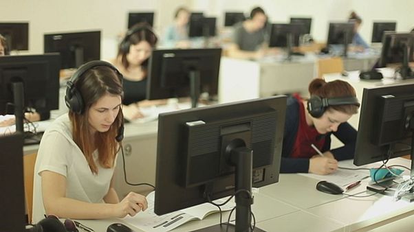 آیا آموختن زبان خارجی تأثیری بر تقویت هوش دارد؟ آیا آموختن زبان خارجی تأثیری بر تقویت هوش دارد؟