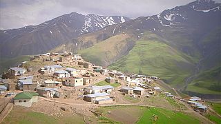 کارت پستال از جمهوری آذربایجان؛ کوههای اطراف روستای خینالیق