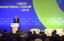 OECD: a lassú növekedés csapdájában vergődik a világgazdaság