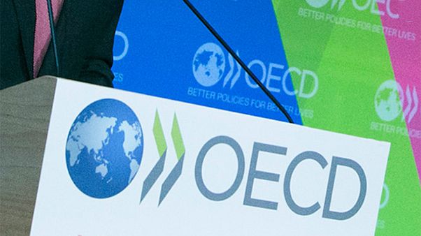 Sortir du piège de la croissance molle et contourner les frontières internet Sortir du piège de la croissance molle et contourner les frontières internet