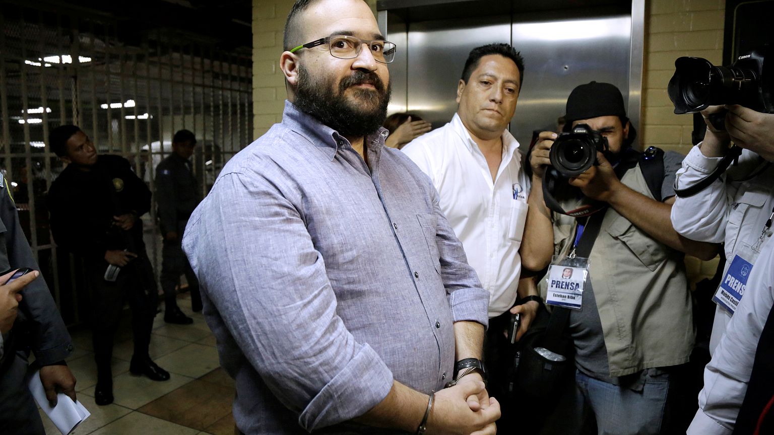Duarte de Ochoa, former governor of Mexican state Veracruz, during extradit