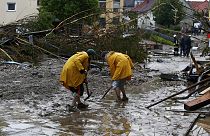 أناس يفقدون حياتهم بسبب الفيضانات في أوروبا
