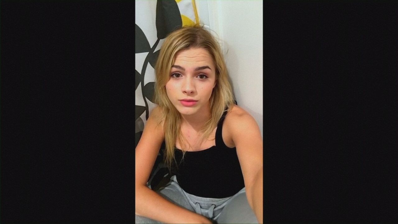 "سيك هوم" أول فيلم يصور بالهواتف المحمولة ويعرض على وسائل التواصل الاجتماعي "سيك هوم" أول فيلم يصور بالهواتف المحمولة ويعرض على وسائل التواصل الاجتماعي