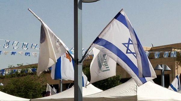 Israelitas e palestinianos acreditam que Cimeira de Paris está condenada ao fracasso Israelitas e palestinianos acreditam que Cimeira de Paris está condenada ao fracasso