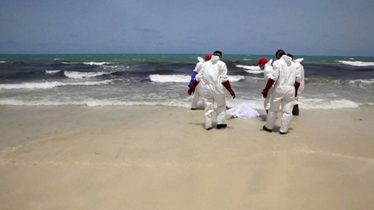 ليبيا: شواطئ الزوارة تلفظ أكثر من مائة جثة