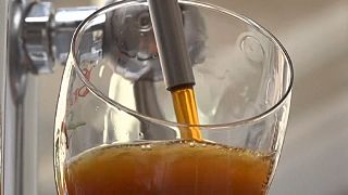 لوله کشی برای انتقال آبجو از کارخانه آبجوسازی به مرکز شهری در بلژیک