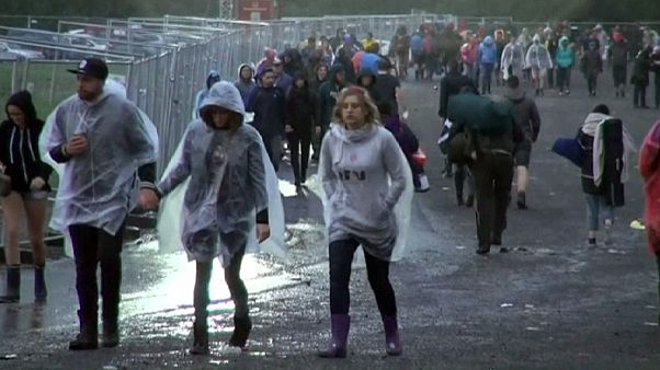 Germania: fulmine sul pubblico di una manifestazione rock, 70 feriti Germania: fulmine sul pubblico di una manifestazione rock, 70 feriti