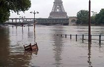 La décrue à Paris, une partie de la Seine-Maritime menacée
