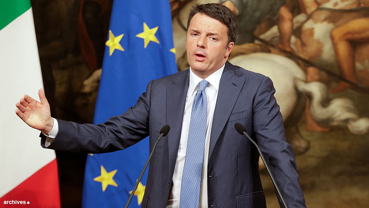 İtalya'da yerel seçimler Matteo Renzi'nin sınavı