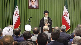 رهبر ایران در نخستین دیدار با مجلس دهم: ترس از متهم شدن، موجب ولنگاری فرهنگی شده است