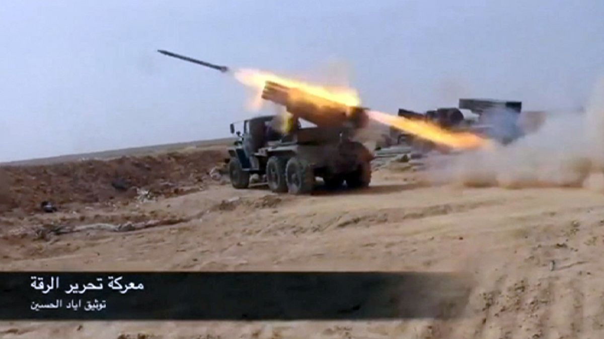 Szorongatja a szíriai kormányhadsereg az Iszlám Államot
