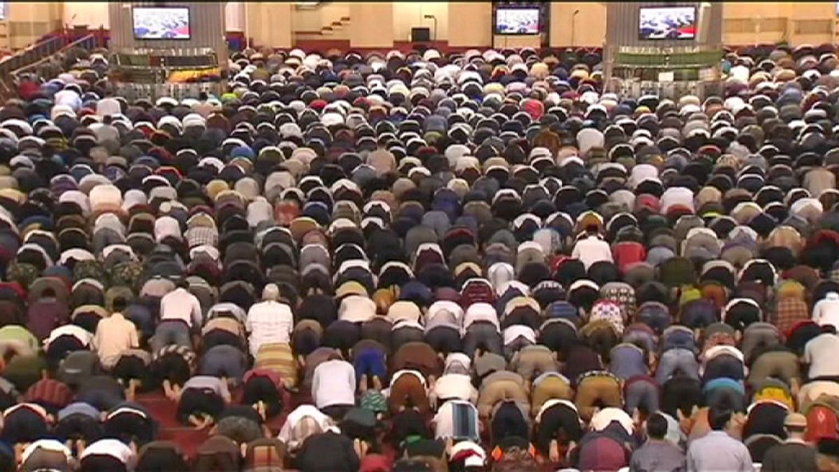 Religiöser Fixpunkt und Festgelage - Fastenmonat Ramadan beginnt