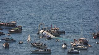 Dev uçak Ege Denizi'nde batırıldı