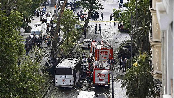 Turquie : 11 morts dans un attentat à Istanbul Turquie : 11 morts dans un attentat à Istanbul