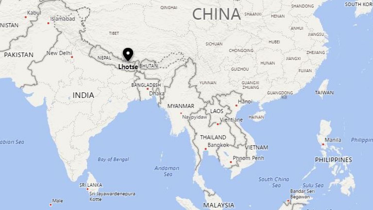 Image: Map showing Mount Lhotse