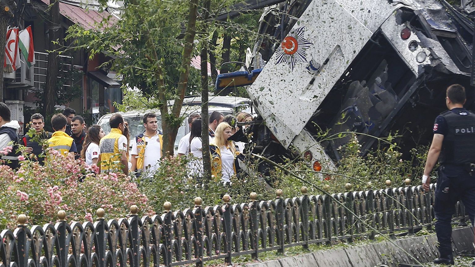 İstanbul kanlı saldırı ile sarsıldı