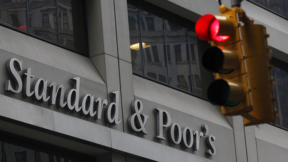 Standard & Poor's advierte de un menor crecimiento en las grandes economías si suben los tipos