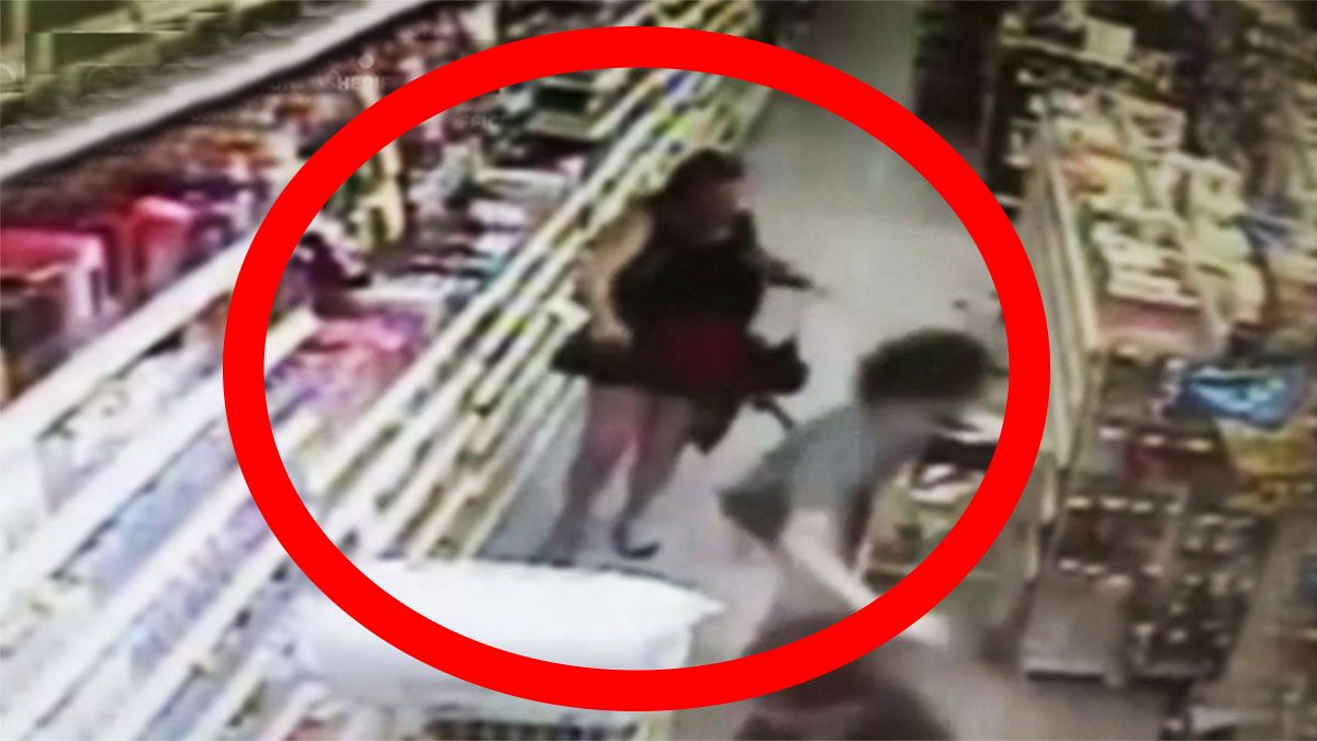 [Watch] Woman fights off daughter’s potential kidnapper in US supermarket