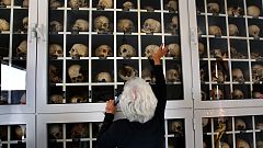 72 χρόνια από τη σφαγή του Διστόμου – Η Ελένη Σφουντούρη περιγράφει στο euronews τα όσα έζησε τότε!