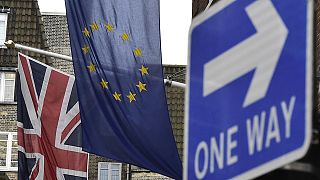 Ο ευρωσκεπτικισμός σε άνοδο ενώ η ΕΕ παλεύει να βγει από την κρίση