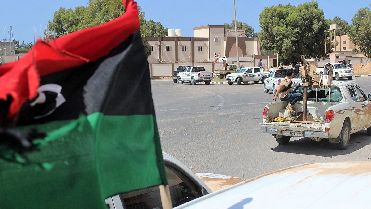 Líbia: Visszafoglalták az Iszlám Állam legfontosabb észak-afrikai kikötőjét