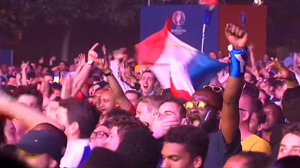 Euro 2016: Franceses celebram vitória inaugural Euro 2016: Franceses celebram vitória inaugural