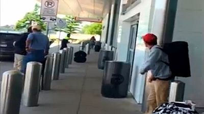 تیراندازی در فرودگاه دالاس از دریچه دوربین های امنیتی