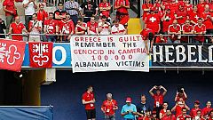 Euro 2016: Ανθελληνικό πανό στο Αλβανία - Ελβετία